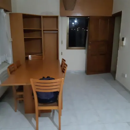 아파트 Spacious 레메소스